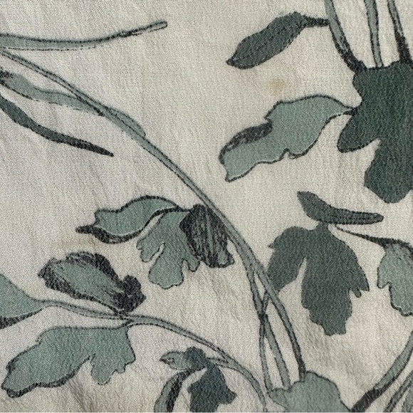 Mossimo Dutti Mulberry Silk Floral Top - Picture 2 of 6